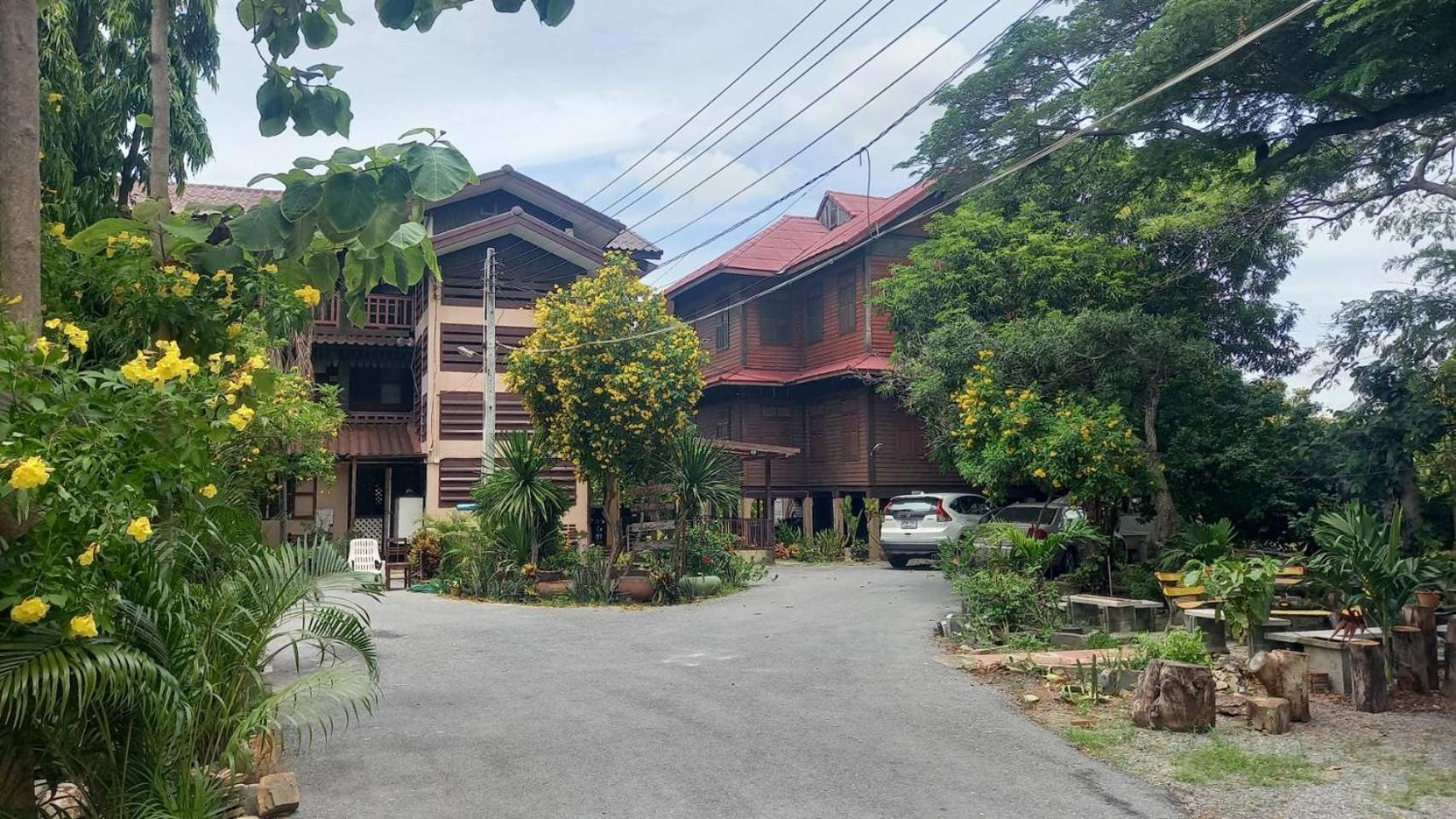 Baan Lotus Guest House 프라 나콘 시 아유타야 외부 사진