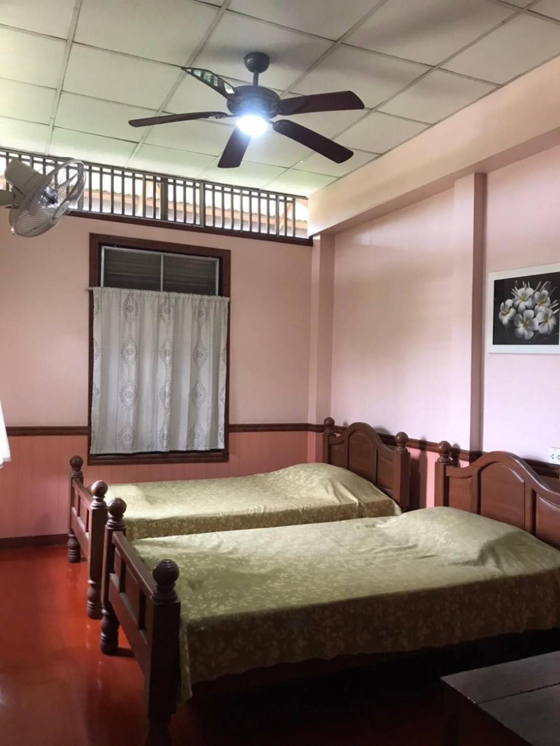 Baan Lotus Guest House 프라 나콘 시 아유타야 외부 사진